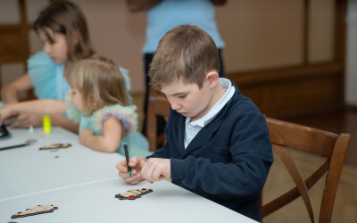 &laquo;Семья &ndash; главная ценность&raquo;: на Западно-Сибирской железной дороге наградили победителей проекта "Семейные ценности и традиции 2025"