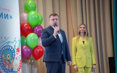 &laquo;Семья &ndash; главная ценность&raquo;: на Западно-Сибирской железной дороге наградили победителей проекта "Семейные ценности и традиции 2025"