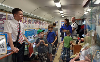 "День детей железнодорожников" прошёл на Малой Октябрьской детской железной дороге.