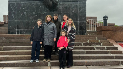 В минувшие выходные семьи, участники проекта, побывали на экскурсии в Музее Победы.