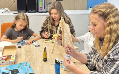 Рубрика «Семейные встречи» г. Бузулук. Мастер- класс по рисованию «Творческая палитра»