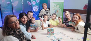 «Вся наша жизнь -игра!» - сказали Челябинские семьи и вечер приобрел атмосферу веселья и теплого общения.