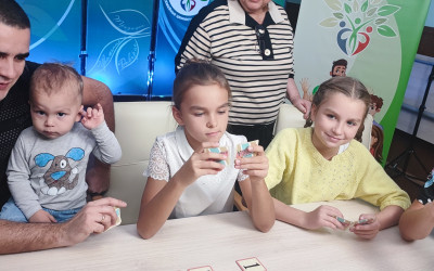 «Вся наша жизнь -игра!» - сказали Челябинские семьи и вечер приобрел атмосферу веселья и теплого общения.