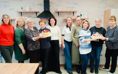 Сладкие традиции: медовик, объединяющий поколения! 