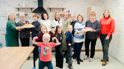 Сладкие традиции: медовик, объединяющий поколения! 