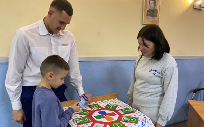 Экскурсия для детей сотрудников Эксплуатационного локомотивного депо в Вологде.