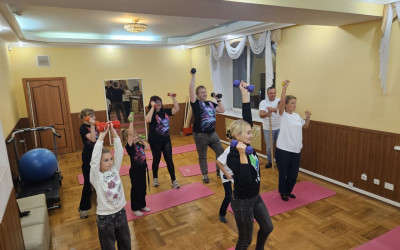 «Движение – это жизнь!» - семейная вечерняя тренировка.