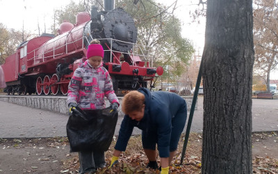 Рубрика «Семейные встречи». Субботник у «Красного коммунара»