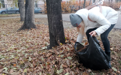 Рубрика «Семейные встречи». Субботник у «Красного коммунара»