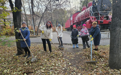 Рубрика «Семейные встречи». Субботник у «Красного коммунара»
