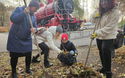 Рубрика «Семейные встречи». Субботник у «Красного коммунара»