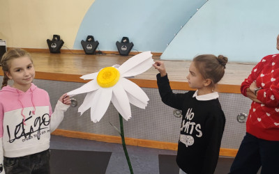 Рубрика &laquo;Семейные встречи&raquo; г. Челябинск. Интерактивная программа  &laquo;От кубика до ромашки&raquo;