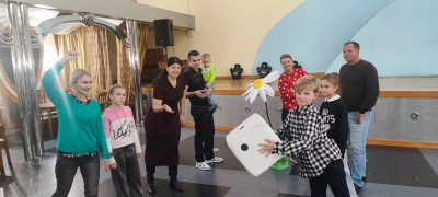 Рубрика &laquo;Семейные встречи&raquo; г. Челябинск. Интерактивная программа  &laquo;От кубика до ромашки&raquo;