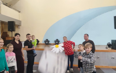 Рубрика &laquo;Семейные встречи&raquo; г. Челябинск. Интерактивная программа  &laquo;От кубика до ромашки&raquo;