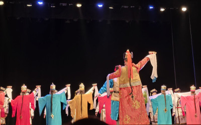 Южно &ndash; Уральские семьи окунулись в атмосферу степей на концерте театра танца &laquo;Ойраты&raquo;