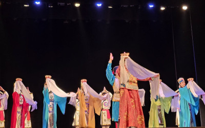 Южно &ndash; Уральские семьи окунулись в атмосферу степей на концерте театра танца &laquo;Ойраты&raquo;