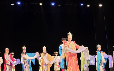 Южно &ndash; Уральские семьи окунулись в атмосферу степей на концерте театра танца &laquo;Ойраты&raquo;