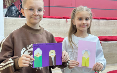 Рубрика &laquo;Семейные встречи&raquo; г. Бузулук. Мастер &ndash; класс по созданию открыток ко Дню бабушек и дедушек.