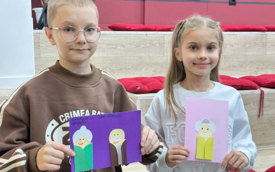 Рубрика &laquo;Семейные встречи&raquo; г. Бузулук. Мастер &ndash; класс по созданию открыток ко Дню бабушек и дедушек.