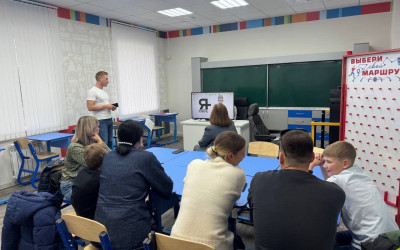 В семейном клубе Приволжской детской железной дороги состоялся Практикум по развитию навыков волонтера