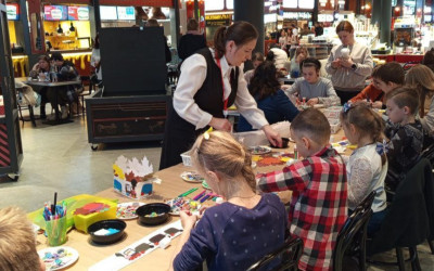  Семьи-волонтеры поучаствовали в организации и проведении открытия «Фестиваля профессий» в Музее железных дорог России.