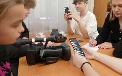 Искусство монтажа в любом месте: как сделать видеоролик с помощью смартфона.