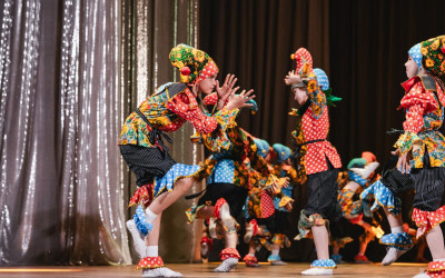 Волшебный вечер в ритме детства: семьи проекта погрузились в мир танца