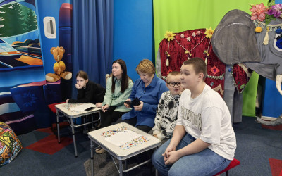 В &laquo;Дорожном семейном клубе&raquo; поселка  Новый Ургал состоялось значимое событие для участников проекта  &ndash; тематическая семейная гостиная &laquo;Культура и история железных дорог&raquo;. 