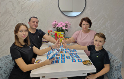 На прошлой неделе семьи Свердловского клуба посетили традиционную информационную встречу с лидером.