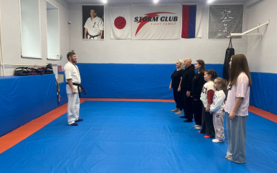 Международный день тренера во Владивостокском «Дорожном семейном клубе»  отметили по-настоящему спортивно!