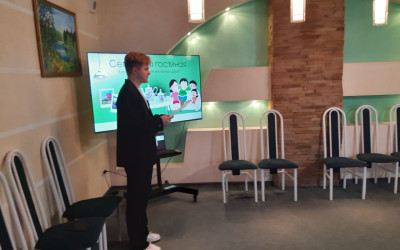 Семейная гостиная «Культура и история железных дорог» объединила поколения в Горьковском клубе