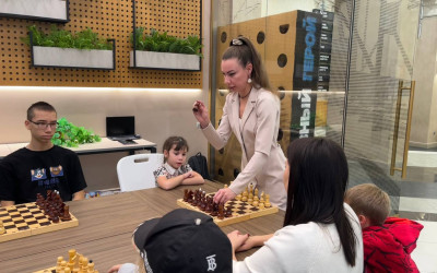 В ДСК "Горьковский" прошел мастер-класс по шахматам для всей семьи