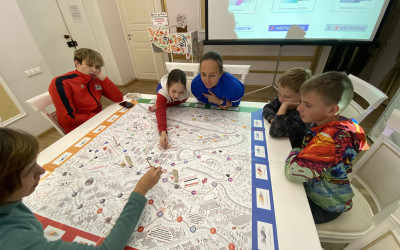 Наследники железнодорожной славы»: Семейные команды бросили вызов в стратегической игре в Горьковском клубе