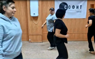 Мамы &laquo;Горьковского&raquo; открыли в себе таланты: в клубе прошел актерский мастер-класс