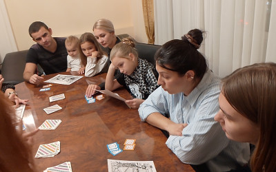 Путешествие в коробке: семьи проекта открыли многонациональную Россию через уникальную настольную игру.