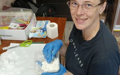 Мастер класс «Рамка для героя» познакомил участников с техникой папье-маше