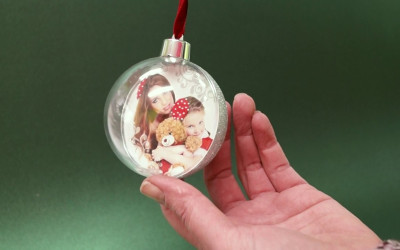 Семейные ценности в новогодних шарах: душевная встреча, полная тепла и вдохновения