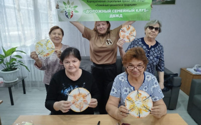 В "Дорожном семейном клубе" поселка Тында ДВЖД состоялось трогательное событие &ndash; встреча бабушек, объединенных проектом "Семейные ценности и традиции". 