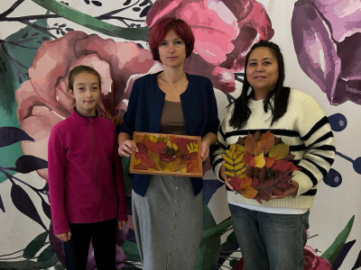 «Очень приятно видеть своего ребенка таким увлеченным! Я и сама открыла для себя столько нового... Осень – прекрасная пора!» Южно-Сахалинский ДСК.