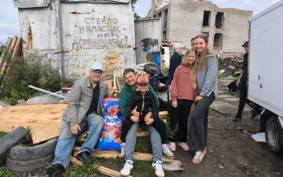 Волонтёры - семьи "Дорожных семейных клубов" ДВЖД — люди с большим сердцем. 