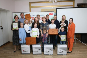 Торжественное награждение семей участников корпоративного социального проекта ОАО «РЖД» «Семейные ценности и традиции»