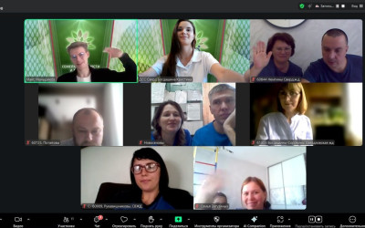 Мы в силах помочь! В Свердловском семейном клубе состоялась игра-практикум по развитию навыков волонтера.