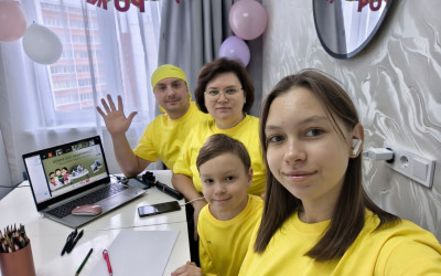 Семьи Свердловского семейного клуба собрались в виртуальной гостиной на игру «Культура и история железных дорог»