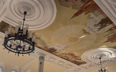 Семьи работников Дальневосточной железной дороги посетили уникальную экскурсию по Владивостокскому железнодорожному вокзалу.